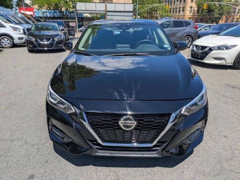 Used 2024 Nissan Sentra SV w/ SV Premium Package image 2