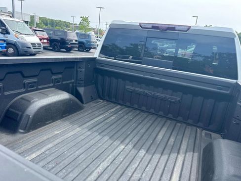 Used 2023 GMC Sierra 1500 Denali Ultimate AWD/4WD image 13