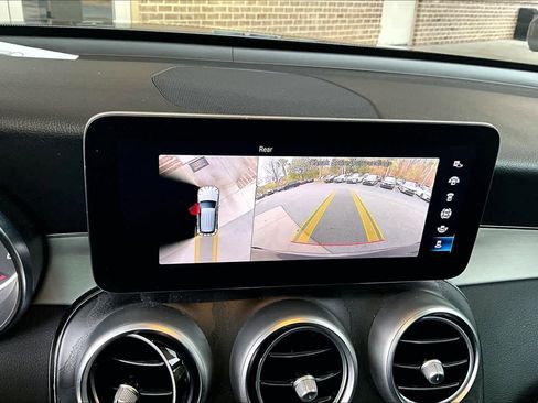 Used 2022 Mercedes-Benz GLC 300 image 26