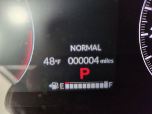 New 2026 Honda HR-V EX-L image 16