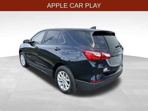 Used 2021 Chevrolet Equinox LS w/ LS Convenience Package AWD/4WD image 5