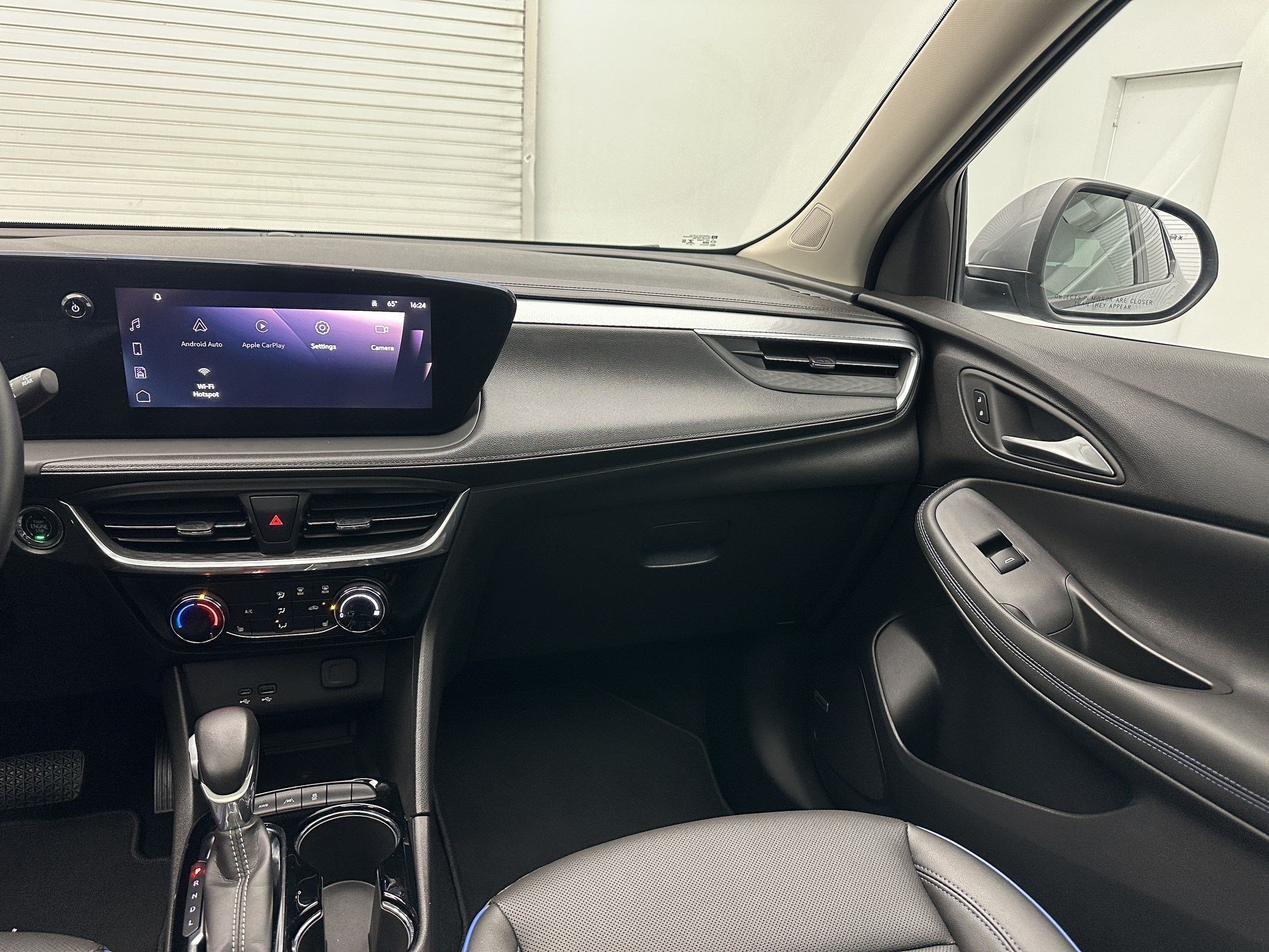 Certified 2025 Buick Encore GX Sport Touring w/ Experience Buick Package AWD/4WD image 29