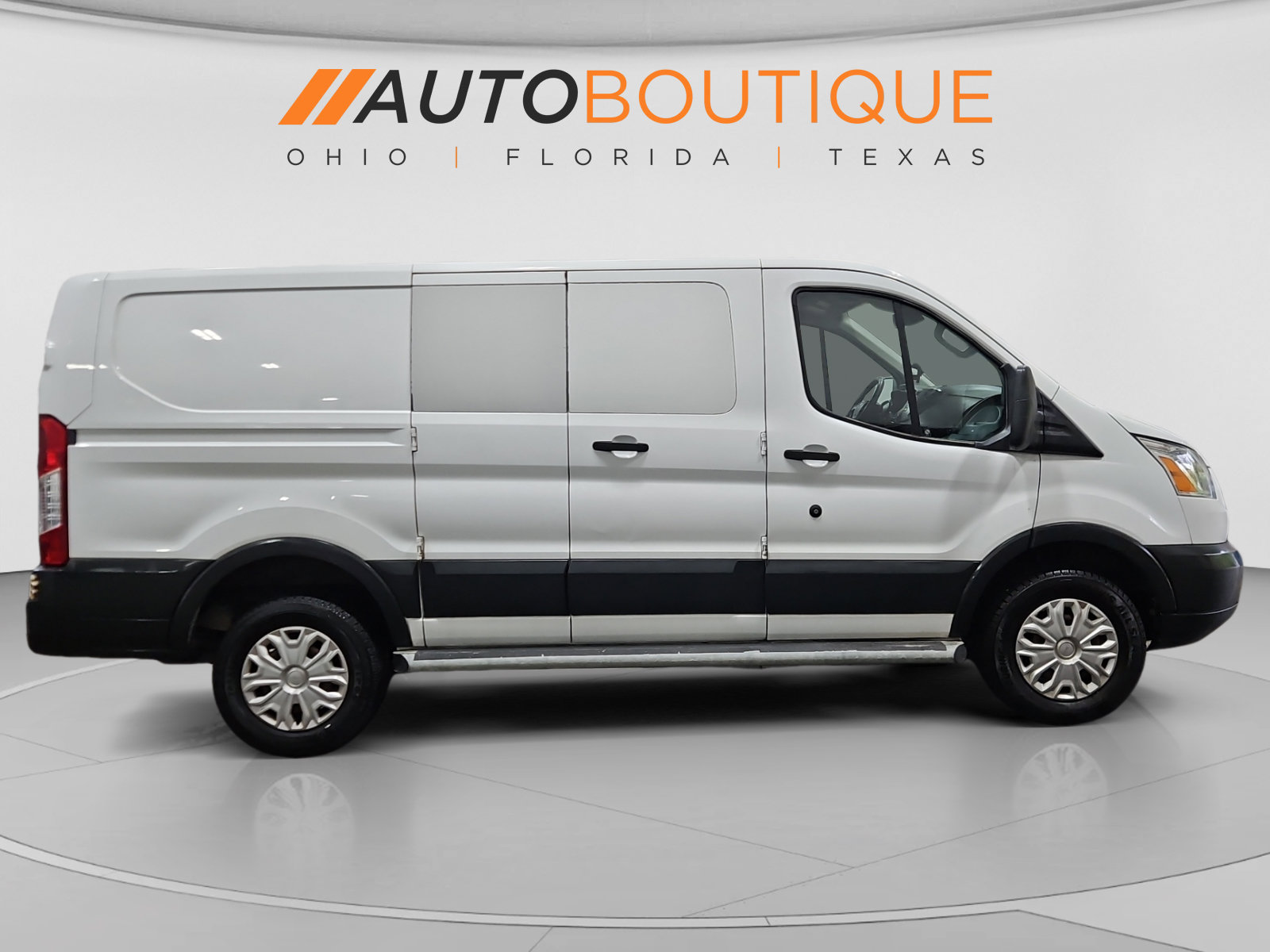 Used 2018 Ford Transit 250 130 Low Roof w/ Exterior Upgrade Package RWD image 6