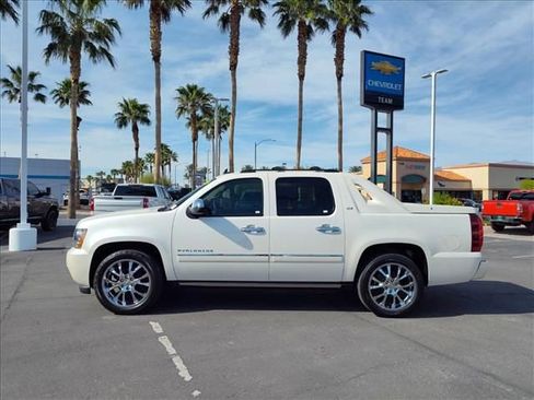 Used 2012 Chevrolet Avalanche LTZ image 1