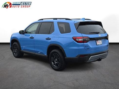 New 2025 Honda Pilot TrailSport image 8