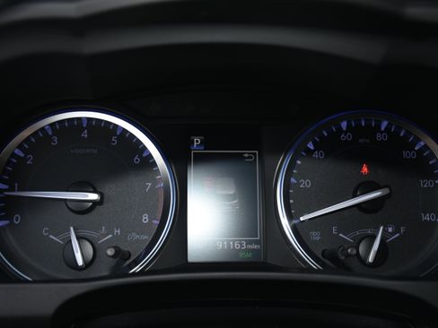 Used 2019 Toyota Highlander XLE image 14