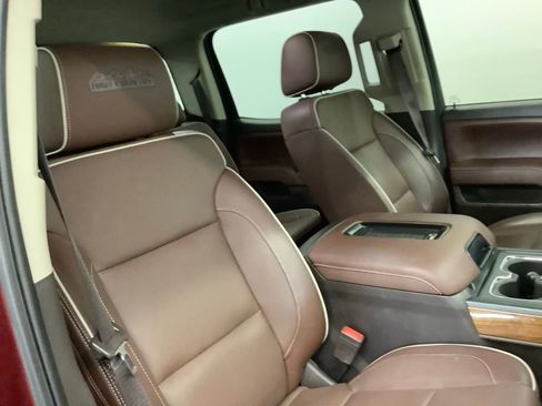 Used 2016 Chevrolet Silverado 2500 High Country w/ Duramax Plus Package AWD/4WD image 26