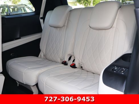 Certified 2026 Mercedes-Benz GLS 63 AMG 4MATIC image 19