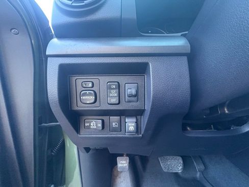 Used 2021 Toyota Tundra SR5 w/ Trail Edition image 17