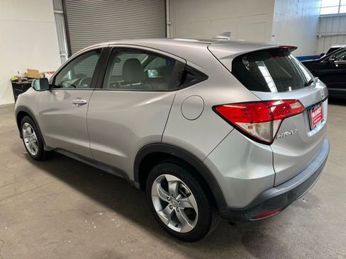 Used 2019 Honda HR-V LX image 5