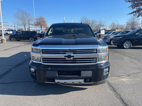 Used 2016 Chevrolet Silverado 2500 High Country w/ Duramax Plus Package image 2