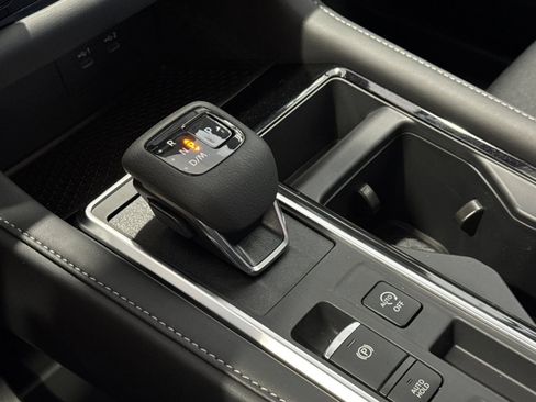 New 2026 Nissan Pathfinder SV w/ Cargo Package FWD image 19