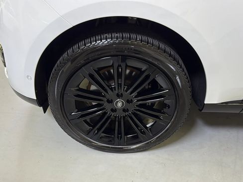 Used 2024 Land Rover Range Rover SE AWD/4WD image 29