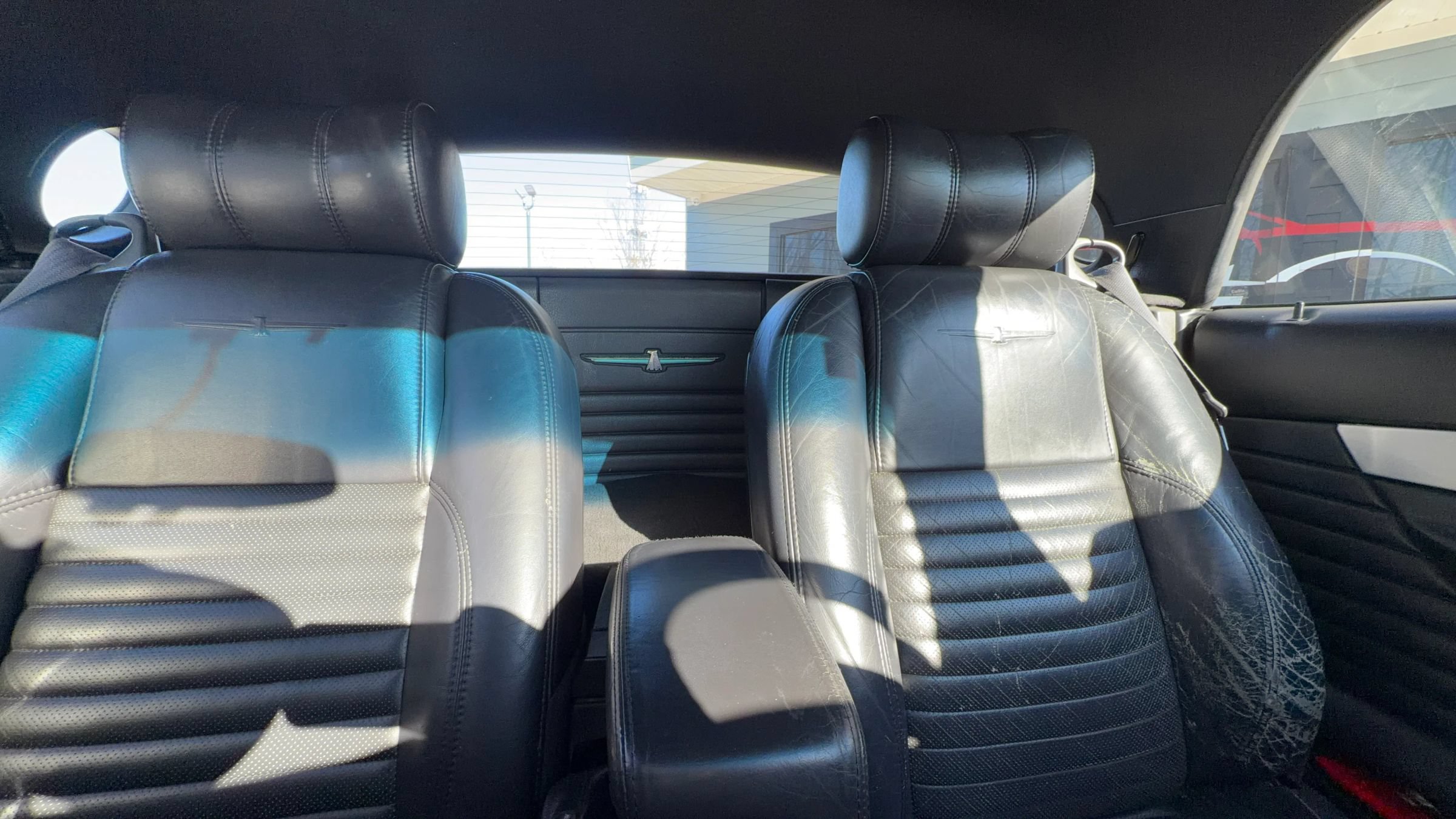 Used 2002 Ford Thunderbird RWD image 24