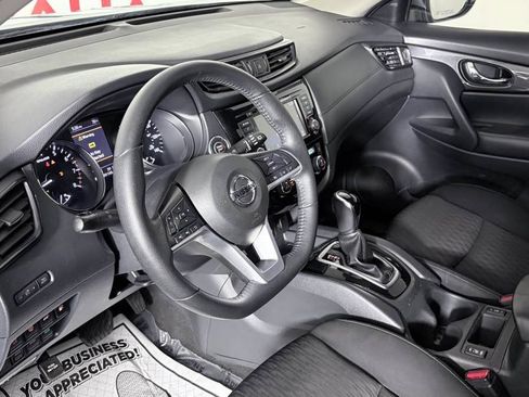 Used 2019 Nissan Rogue SV AWD/4WD image 11