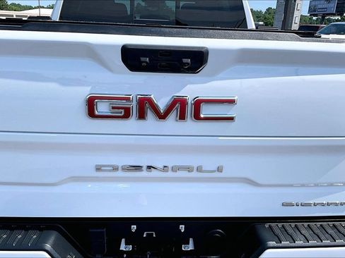 Used 2023 GMC Sierra 1500 Denali w/ Denali Reserve Package AWD/4WD image 25
