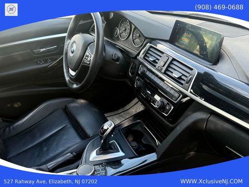 Used 2018 BMW 330i xDrive Sedan w/ Convenience Package image 22
