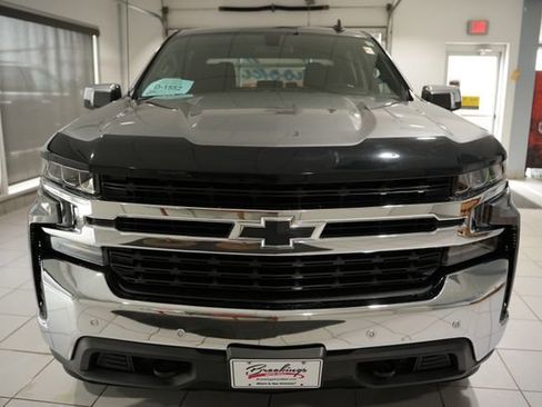 Used 2022 Chevrolet Silverado 1500 LT w/ Z71 Off-Road Package image 6