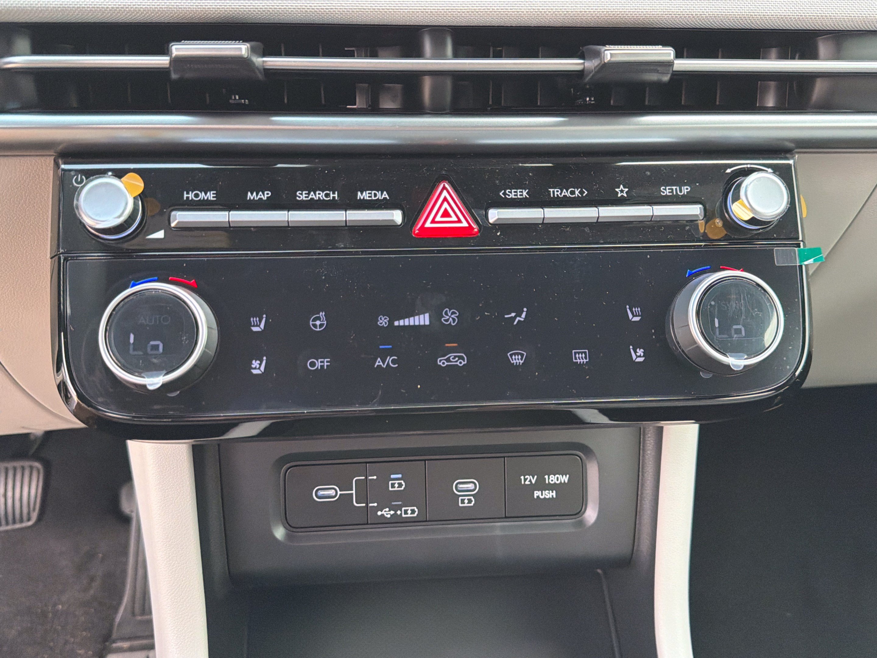 New 2026 Hyundai Tucson Limited FWD image 13