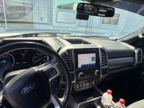 Used 2021 Ford F250 Platinum w/ FX4 Off-Road Package AWD/4WD image 5