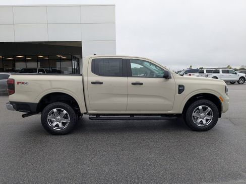 New 2025 Ford Ranger XLT image 3