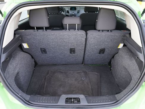 Used 2014 Ford Fiesta SE image 8