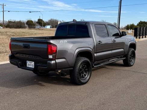 Used 2023 Toyota Tacoma SR w/ SR Convenience Package image 9
