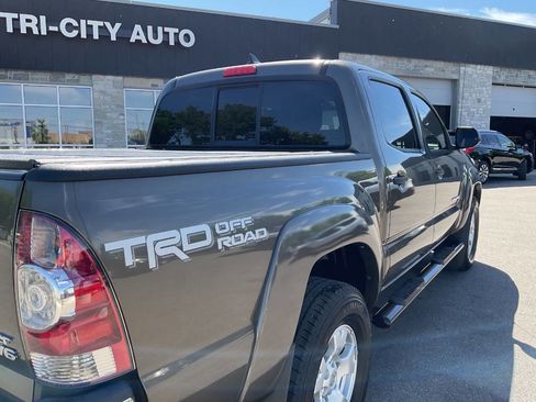 Used 2015 Toyota Tacoma PreRunner w/ TRD Off-Road Package RWD image 8