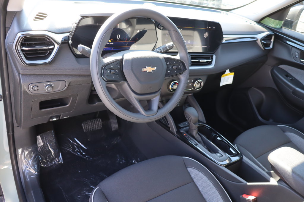 New 2026 Chevrolet TrailBlazer LS w/ LS Convenience Package FWD image 6