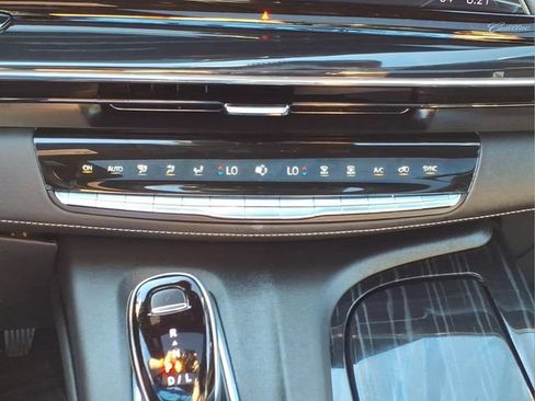Used 2023 Cadillac Escalade Sport w/ LPO, ONYX Package AWD/4WD image 20