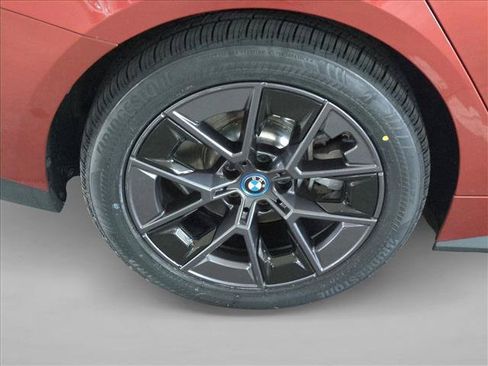 Used 2023 BMW i4 eDrive35 RWD image 25
