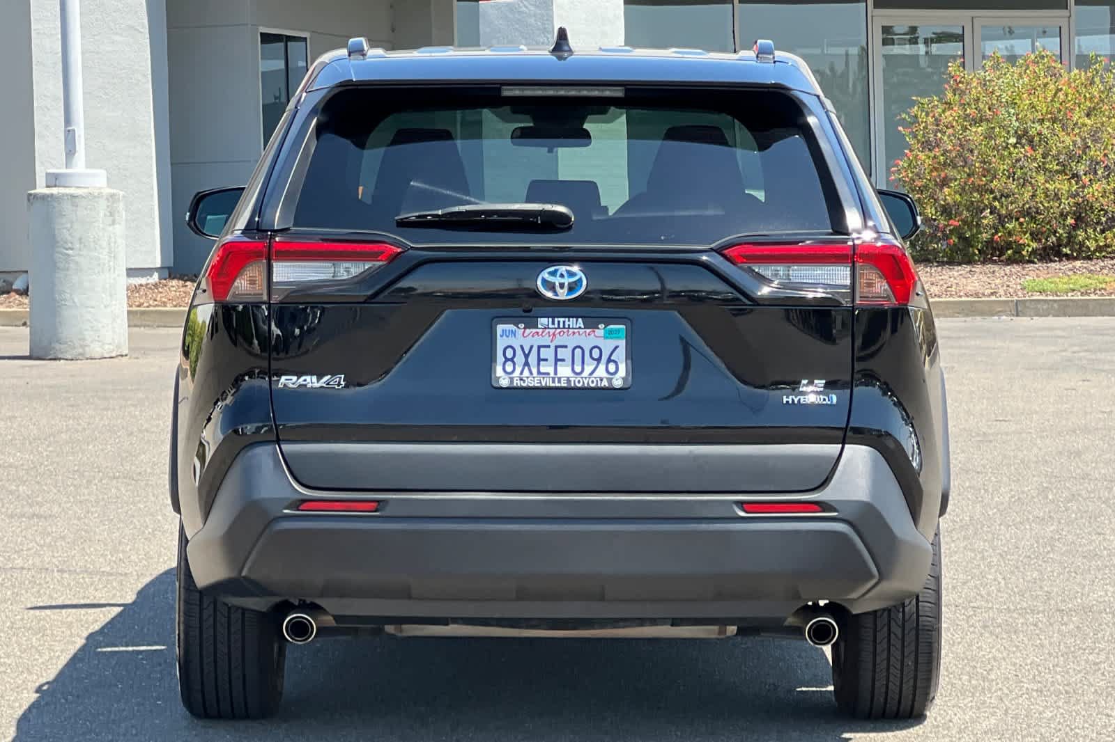 Certified 2021 Toyota RAV4 LE AWD/4WD image 8
