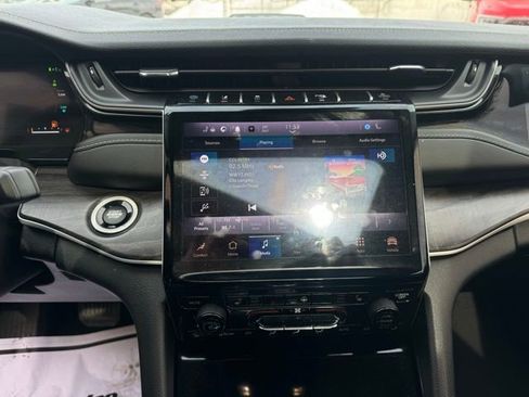 Used 2023 Jeep Grand Cherokee 4WD 4xe image 21