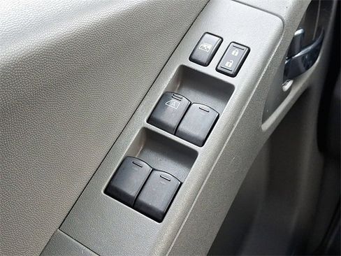 Used 2018 Nissan Frontier SV image 22