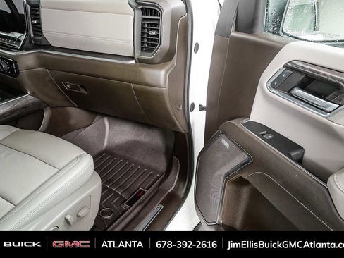 Used 2024 Chevrolet Silverado 1500 LTZ w/ LTZ Premium Package AWD/4WD image 25