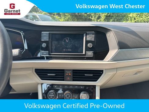 Used 2023 Volkswagen Jetta SE FWD image 19