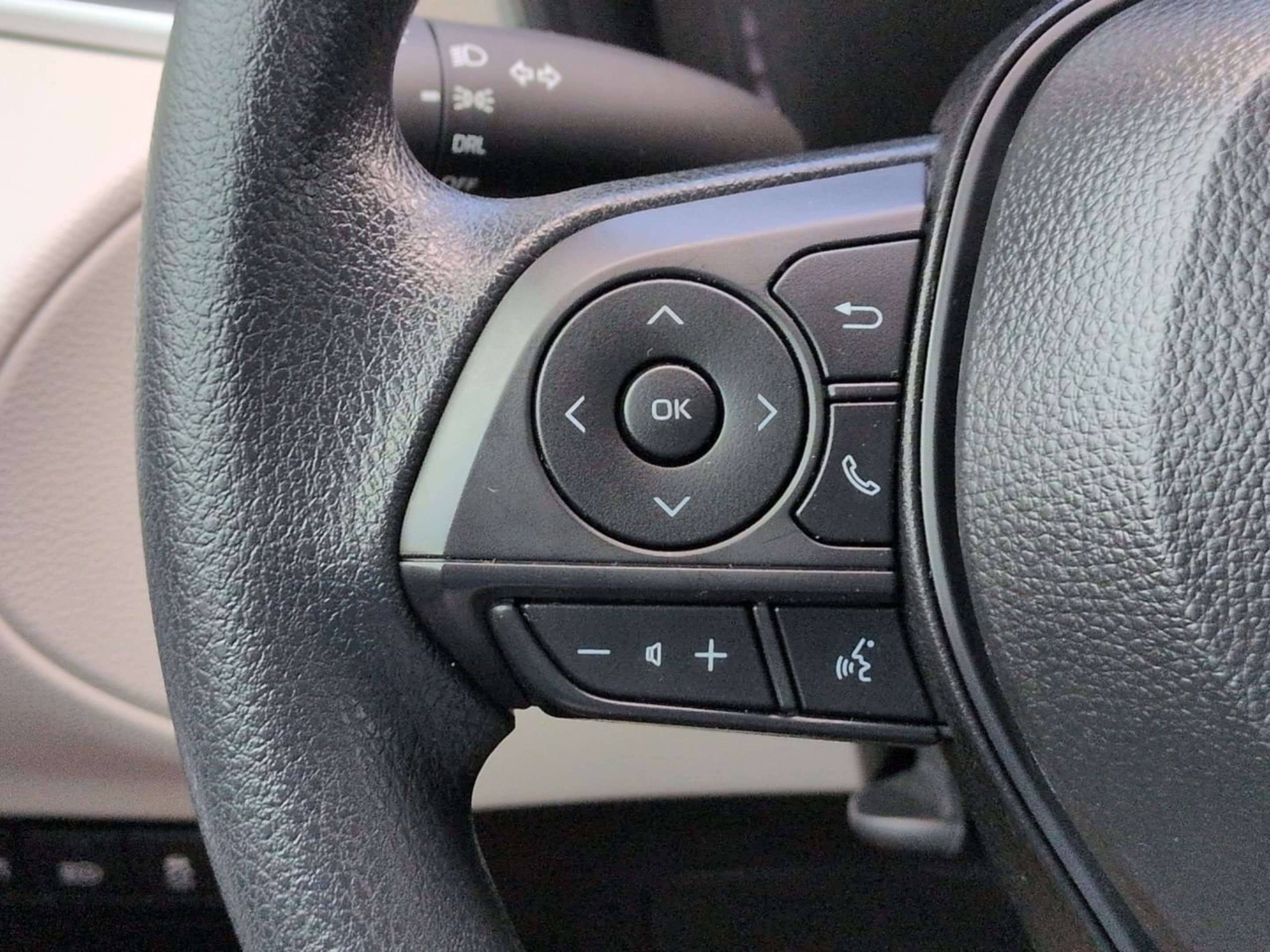 Used 2026 Toyota Corolla Cross L FWD image 27
