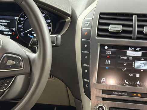 Used 2018 Lincoln MKZ Reserve w/ Technology Package image 22