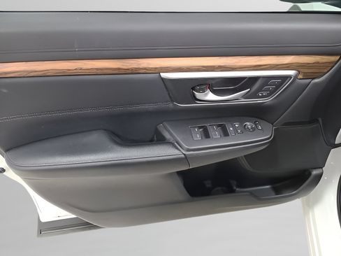 Used 2021 Honda CR-V Touring image 22