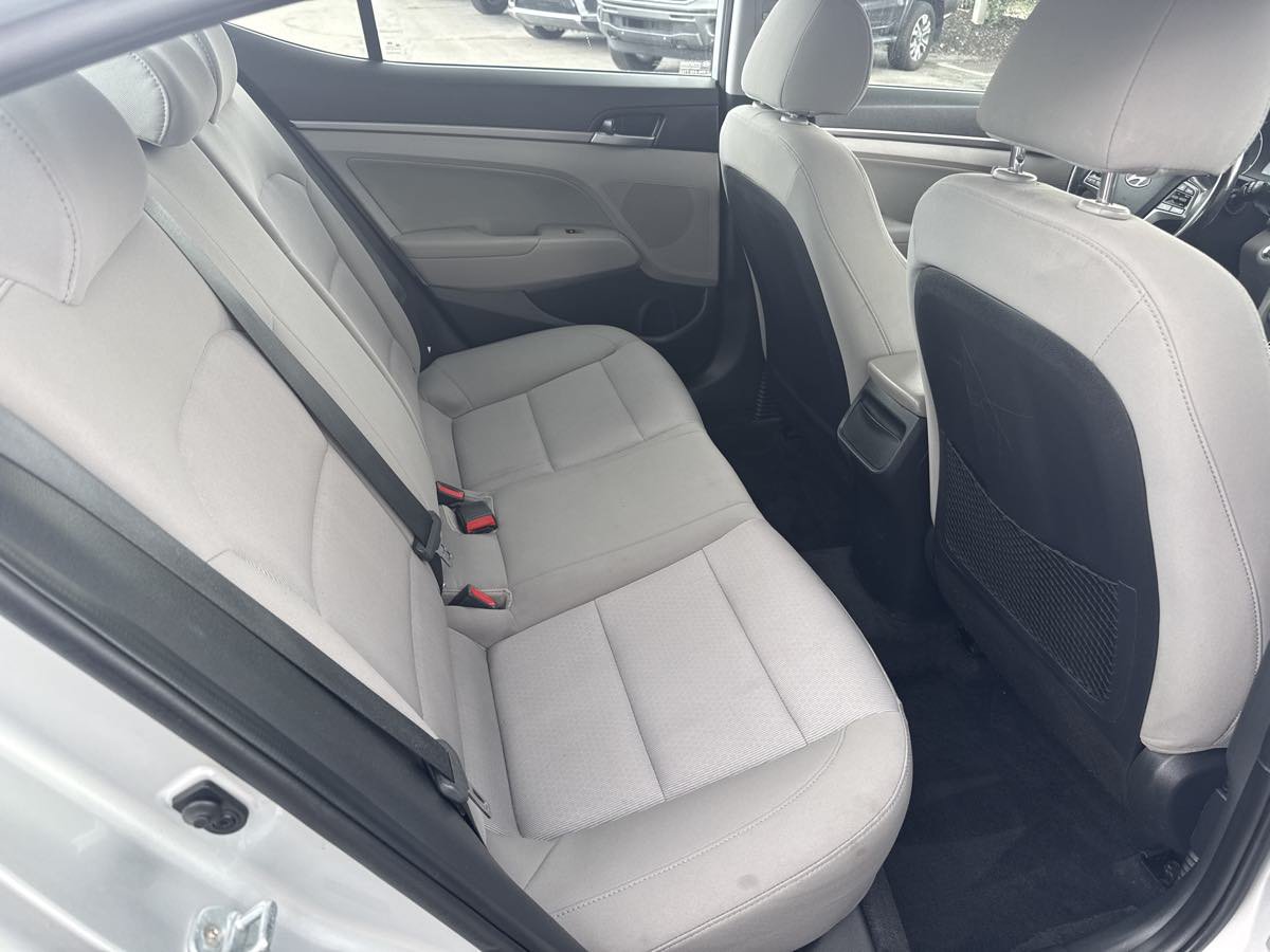 Used 2018 Hyundai Elantra Value Edition FWD image 19