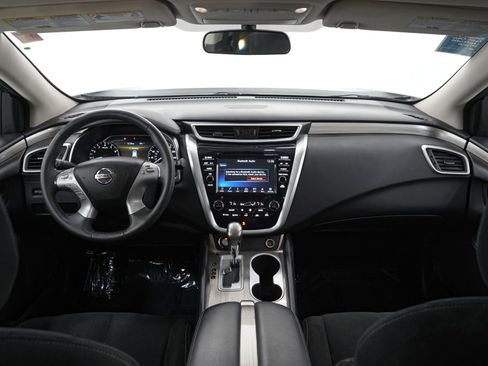 Used 2017 Nissan Murano SV image 14