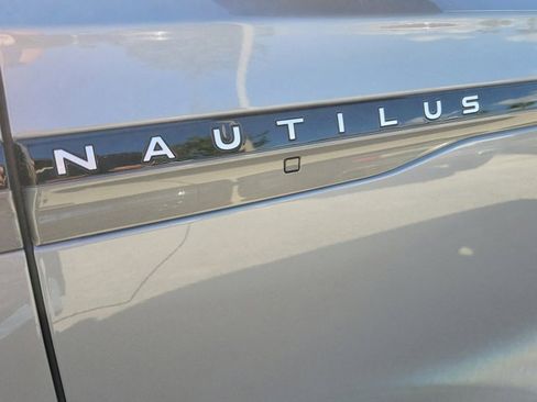 Certified 2024 Lincoln Nautilus Premier w/ Jet Appearance Package image 9