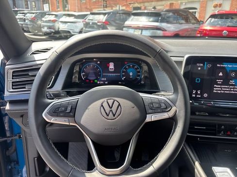 Used 2026 Volkswagen Atlas Cross Sport SE AWD/4WD image 16