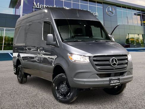 Used 2023 Mercedes-Benz Sprinter 2500 image 1
