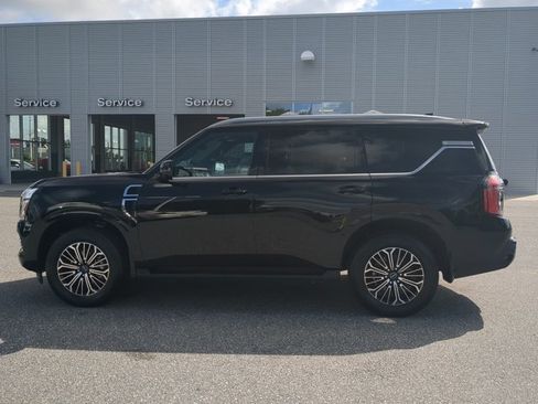 Certified 2026 Nissan Armada Platinum RWD image 7