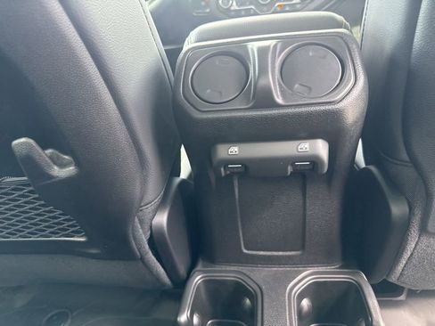 New 2026 Jeep Gladiator Sport AWD/4WD image 11