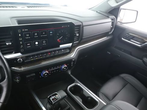 Used 2023 GMC Sierra 1500 Elevation w/ Elevation Premium Package AWD/4WD image 26
