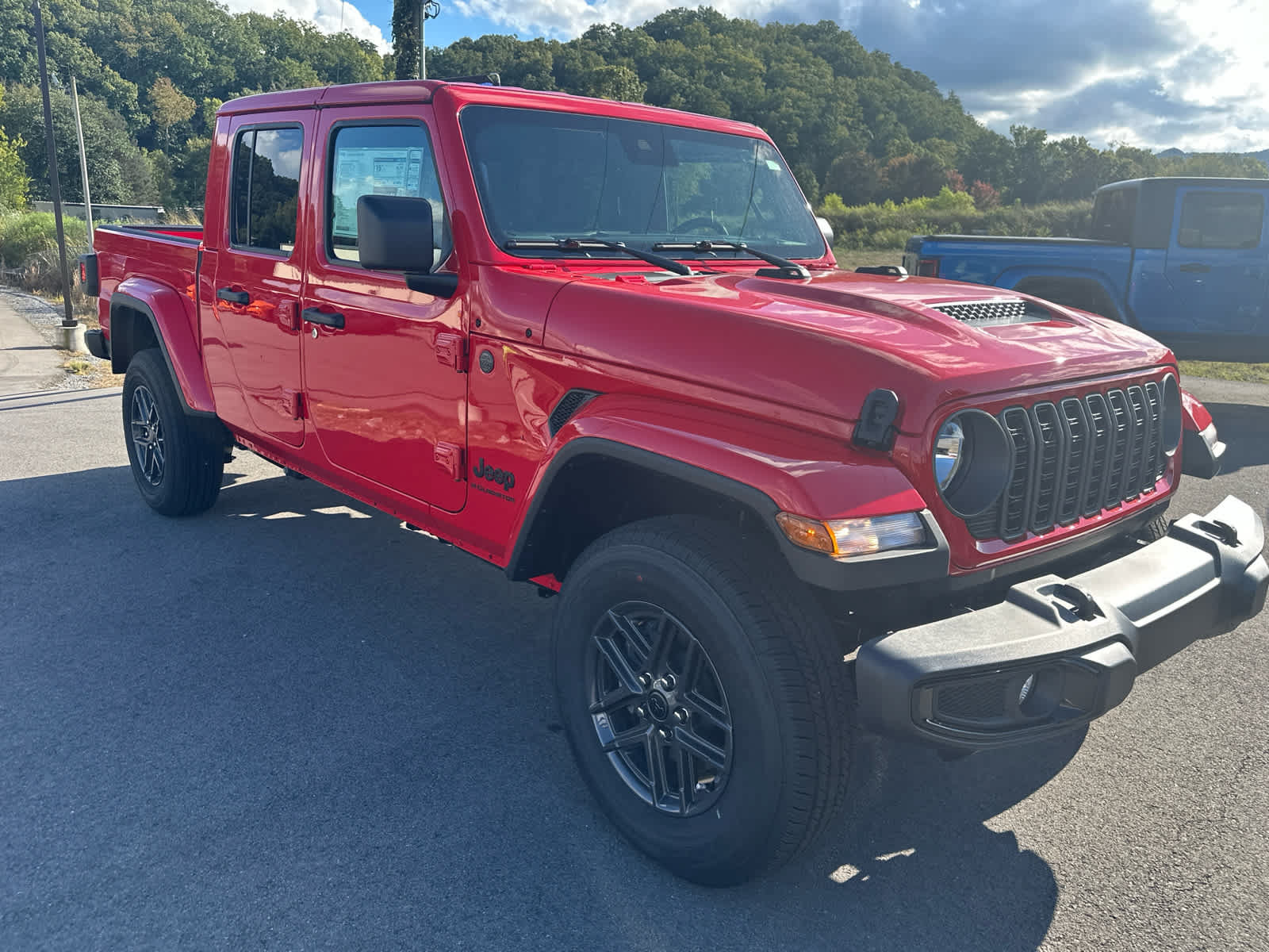 New 2025 Jeep Gladiator Sport AWD/4WD image 10