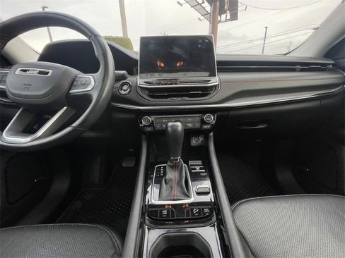 Used 2022 Jeep Compass Trailhawk w/ Trailhawk Elite Group image 15