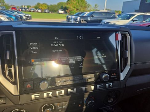 New 2025 Nissan Frontier SV AWD/4WD image 21